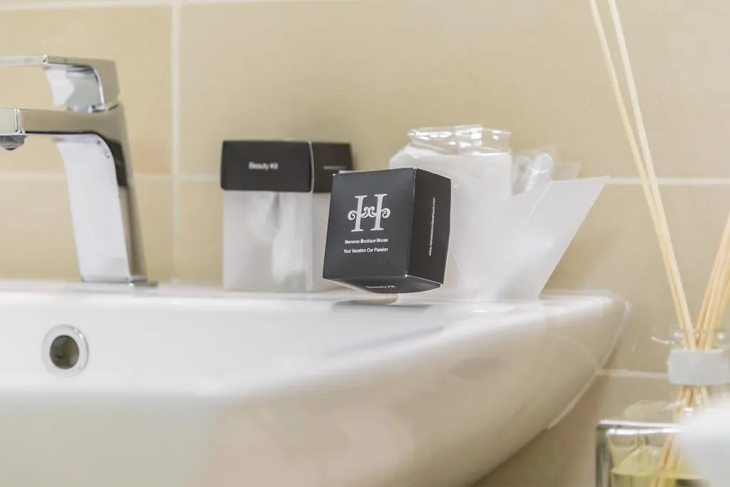 Hemeras Boutique Homes - Super Central Luxury Apartments Milán 0*,  Italia